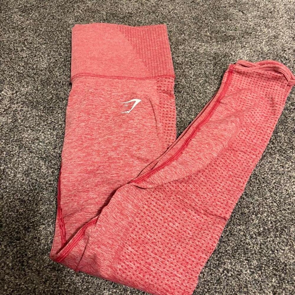 GYMSHARK Red heathered leggings with back pocket